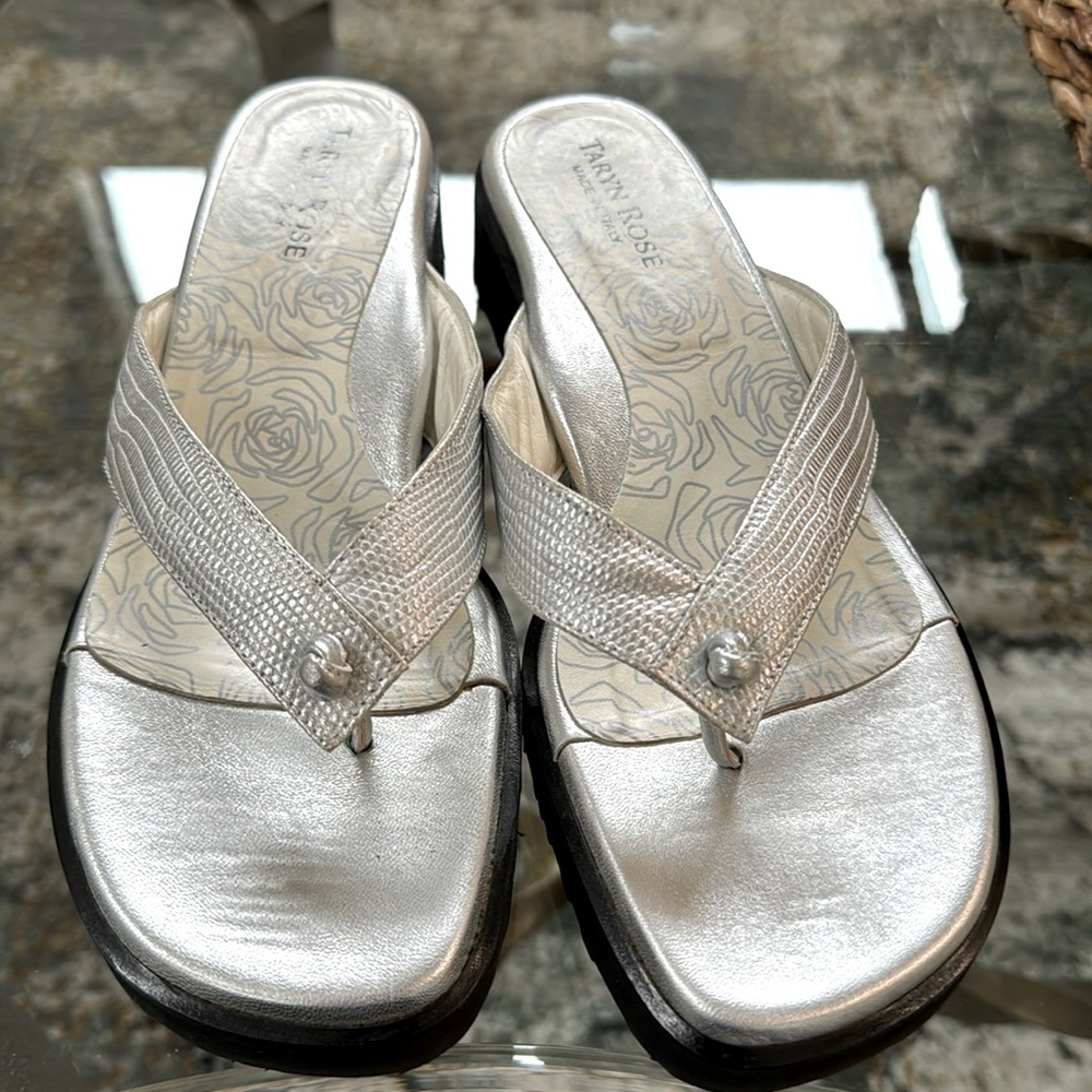 Shoes sandals